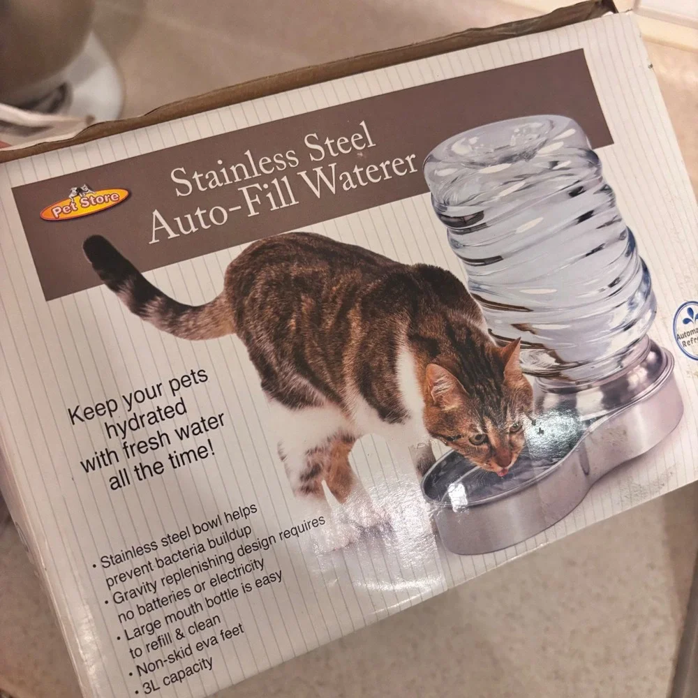 Pet Store Stainless Steel Auto-Fill Waterer Gravity Pet Bowl for Cats and Dogs
